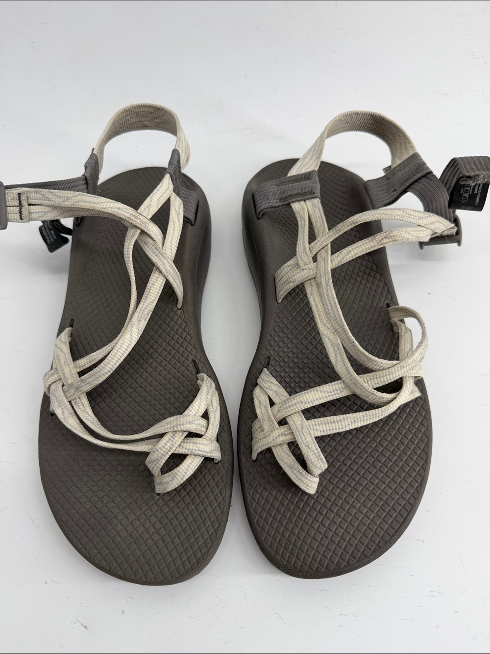 Chaco strappy outdoor hiking rigid sole sandals sz 11